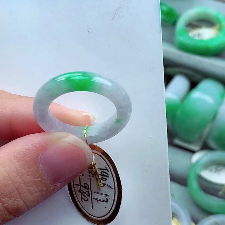 翡翠未镶嵌戒指17号