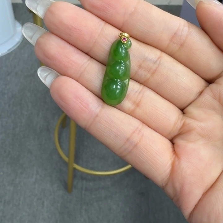 和田玉18K金镶嵌颈饰