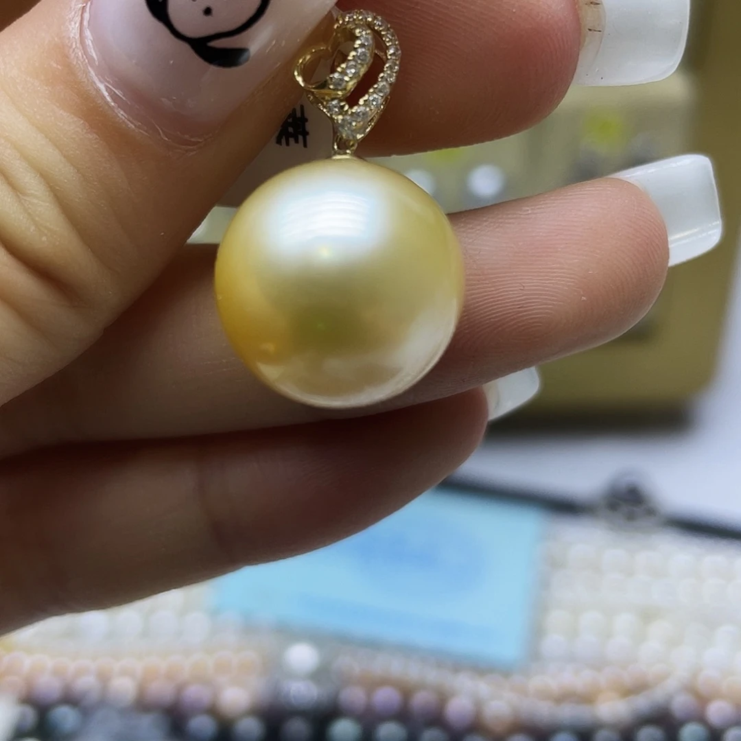 海水珍珠18K金镶嵌颈饰