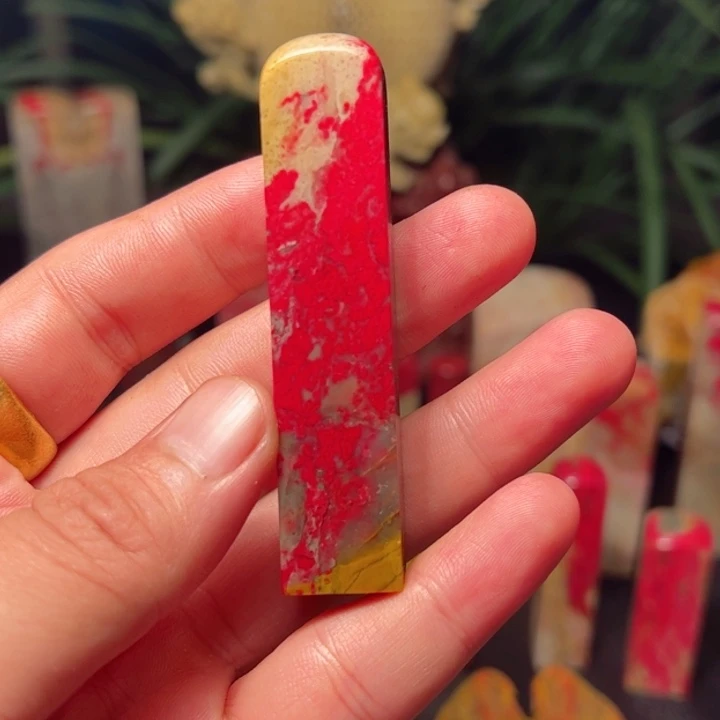 潘***刻昌化石印石昌化鸡血石