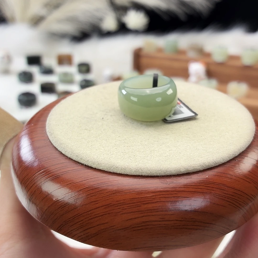 和田玉未镶嵌戒指湖水色馒头17.3mmj109