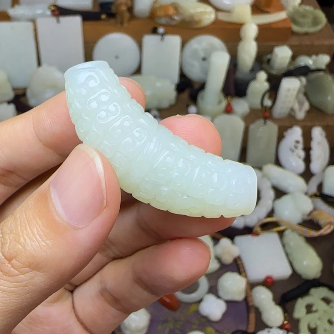 未镶嵌和田玉挂件弯管