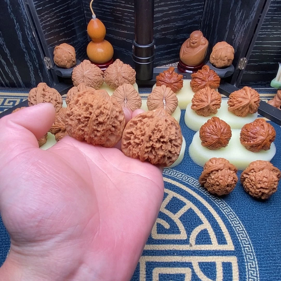 文玩核桃吊坠满天星46尺