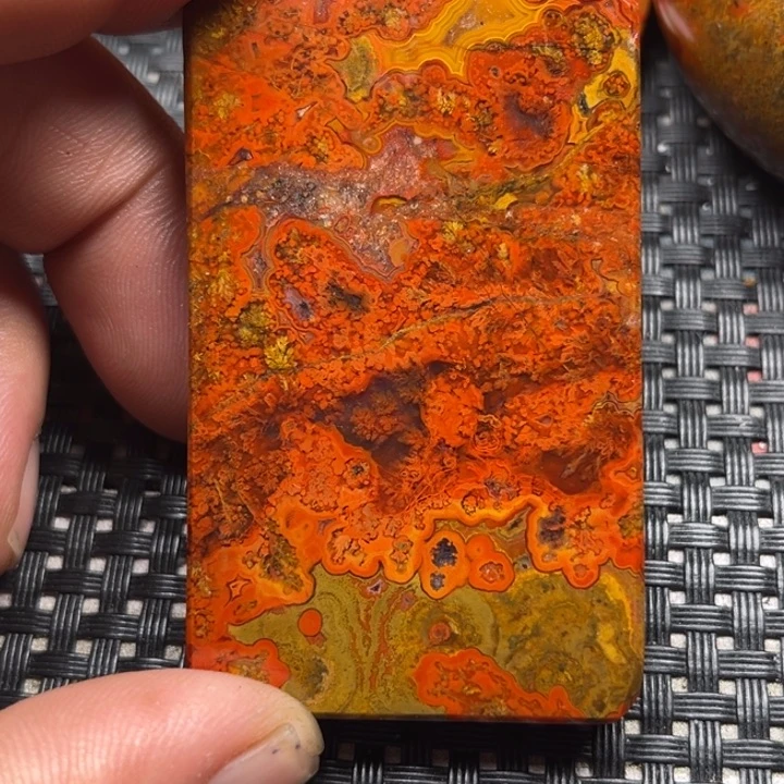 未镶嵌颈饰玛瑙/玉髓顽*二