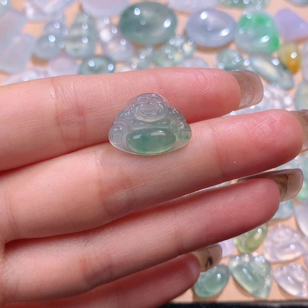 定制翡翠未镶嵌艾*佛