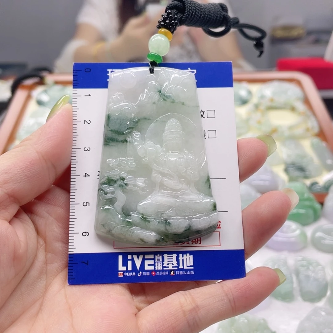 颈饰未镶嵌翡翠大势至