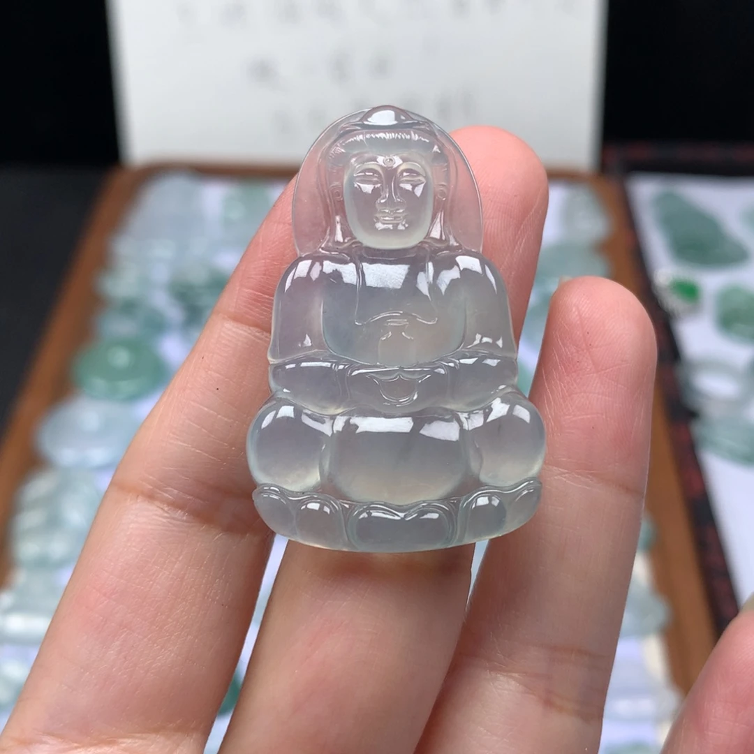 颈饰未镶嵌翡翠冰种正装观音
