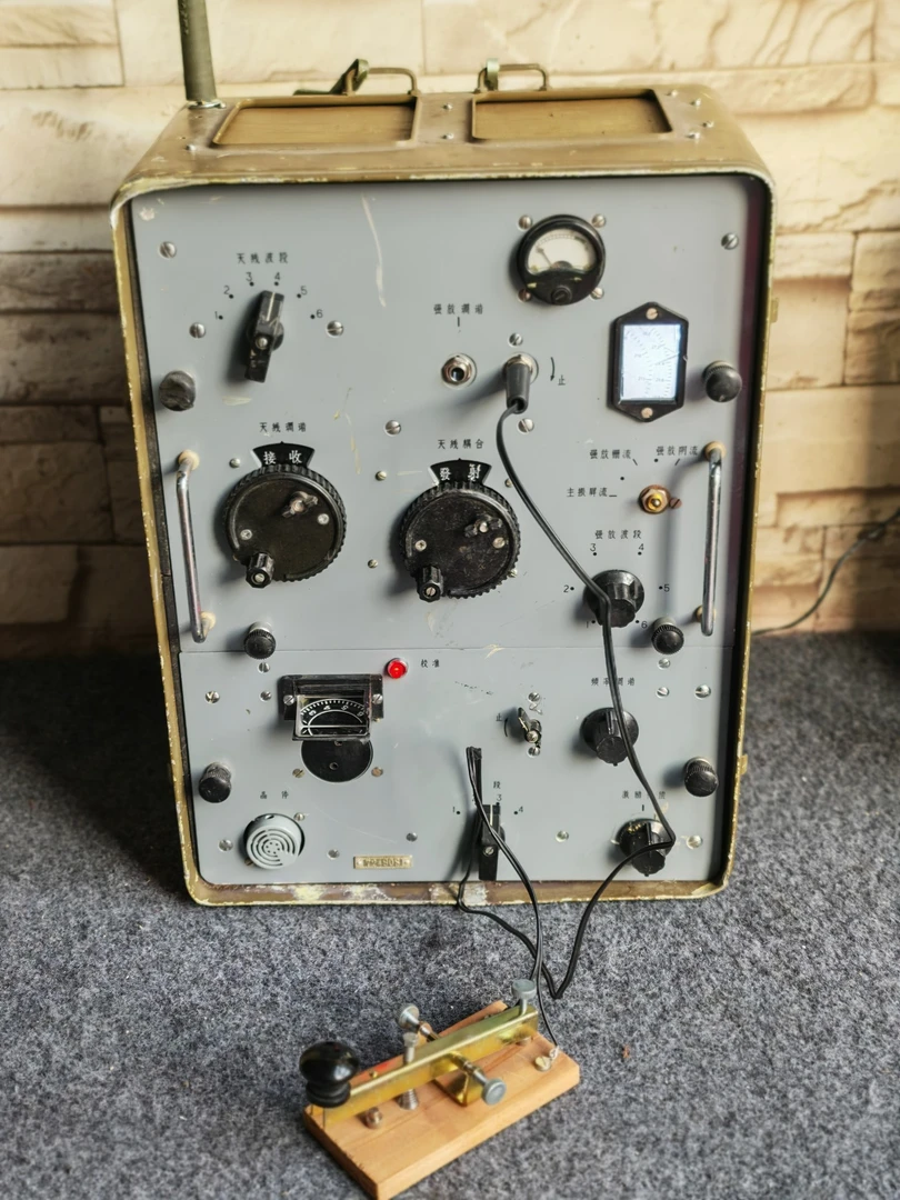 影视道具 古物收藏 电报机发声道具  模拟电报机 互动展览品