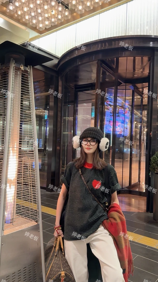 『婷老板』新款、G字母爱心条纹短袖T恤3636-10（100）