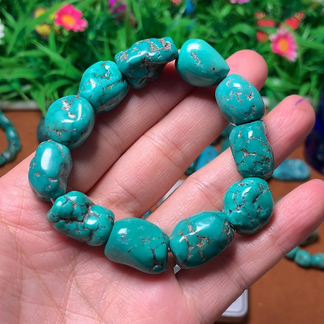 丽****绿松石未镶嵌珠宝奇石