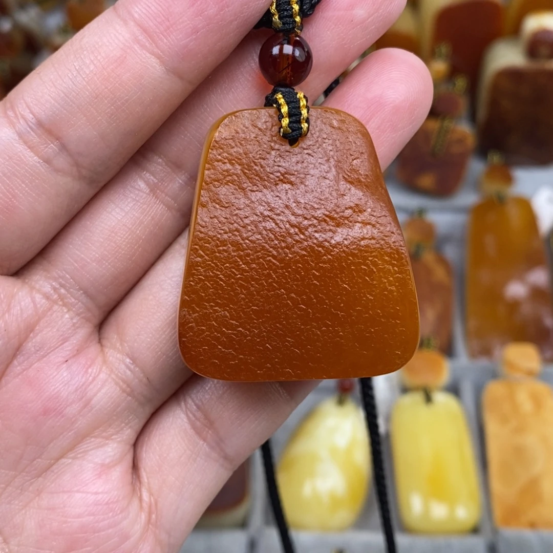 琥珀未镶嵌珠宝奇石