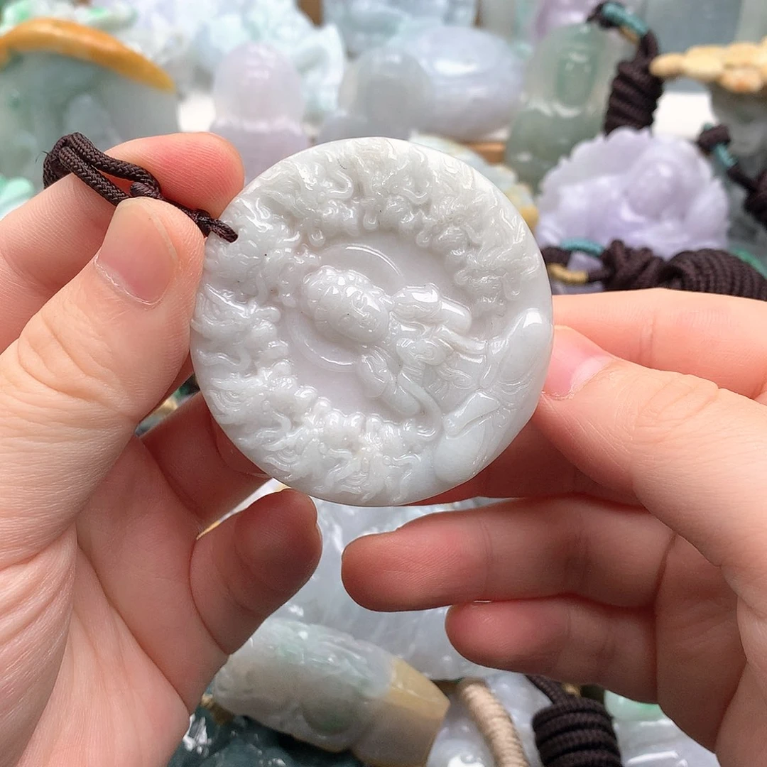 吊坠(不含链)未镶嵌翡翠