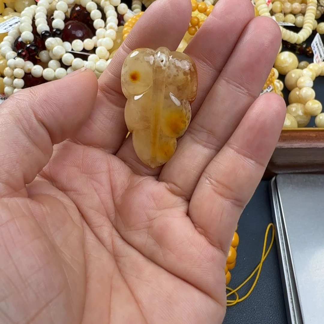 琥珀未镶嵌珠宝奇石