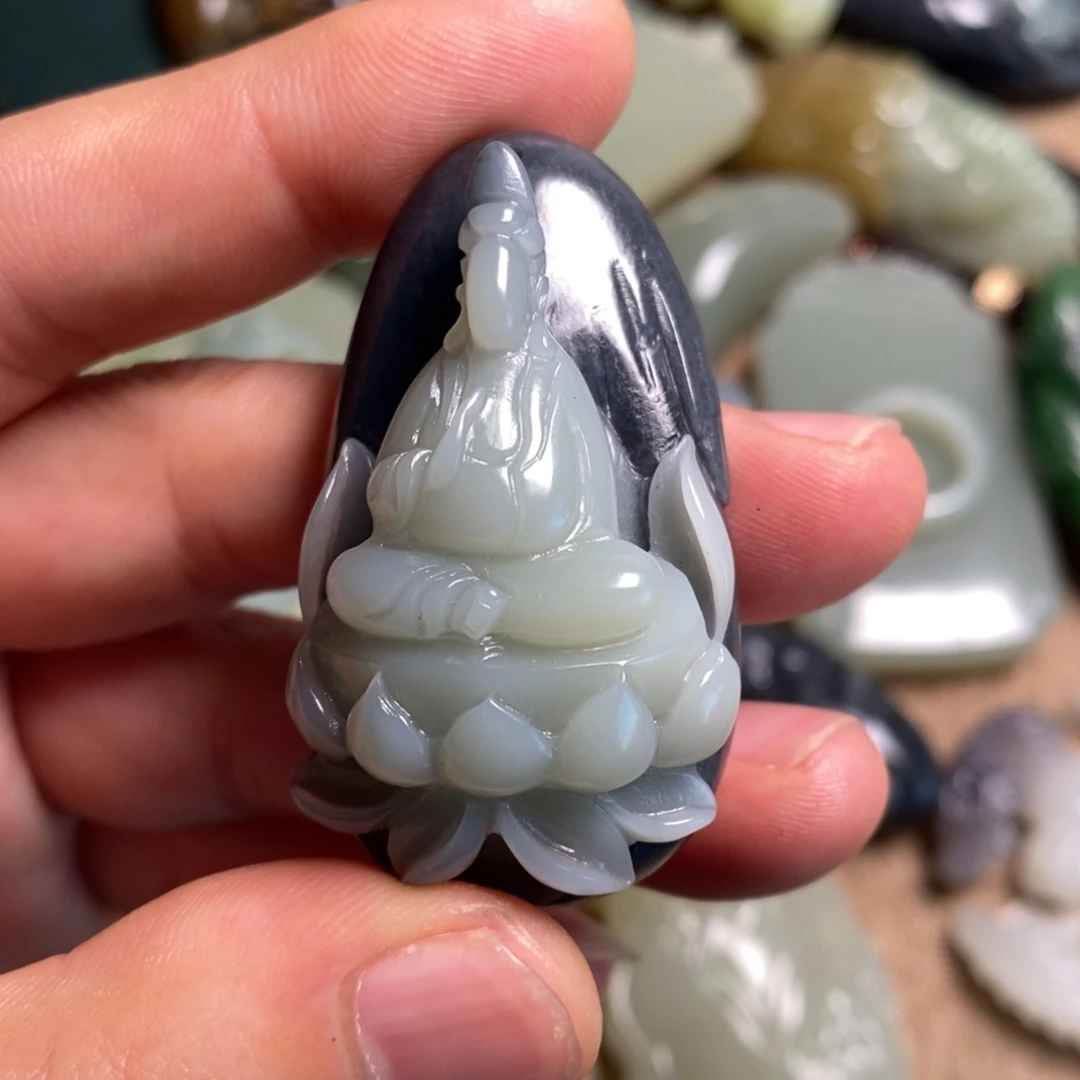 未镶嵌和田玉挂件懿**桃