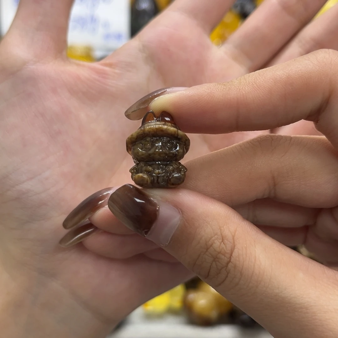 琥珀未镶嵌裸石天然琥珀根珀拉布布