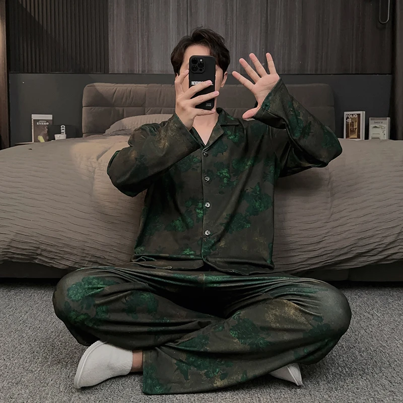 2025新款轻奢秋冬季睡衣男士德绒锁温加厚保暖冬天家居服大码套装