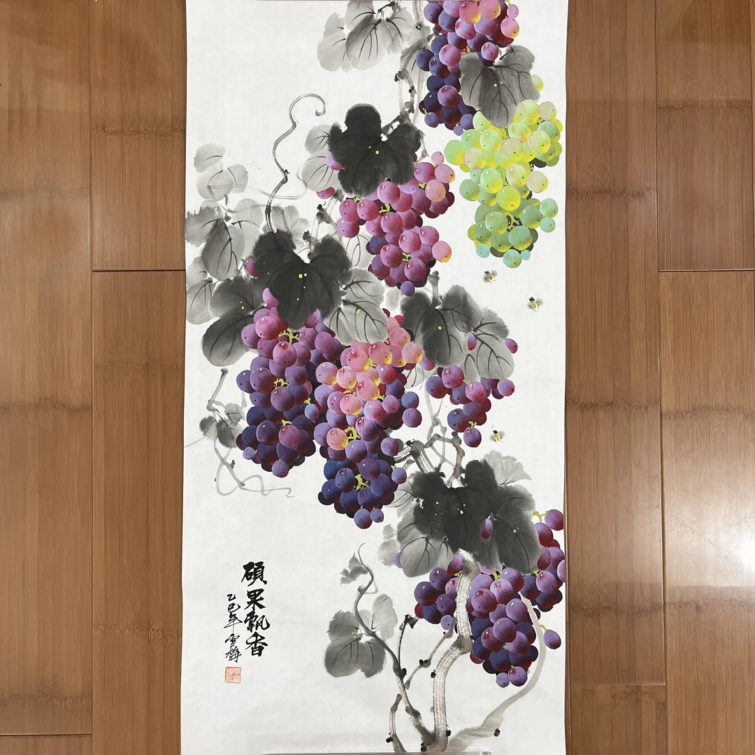 李雪梅纯手绘葡萄国画三尺竖版蜜蜂款客厅餐厅走廊紫气东来硕果