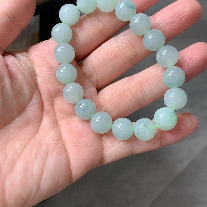 翡翠颈饰未镶嵌卡12