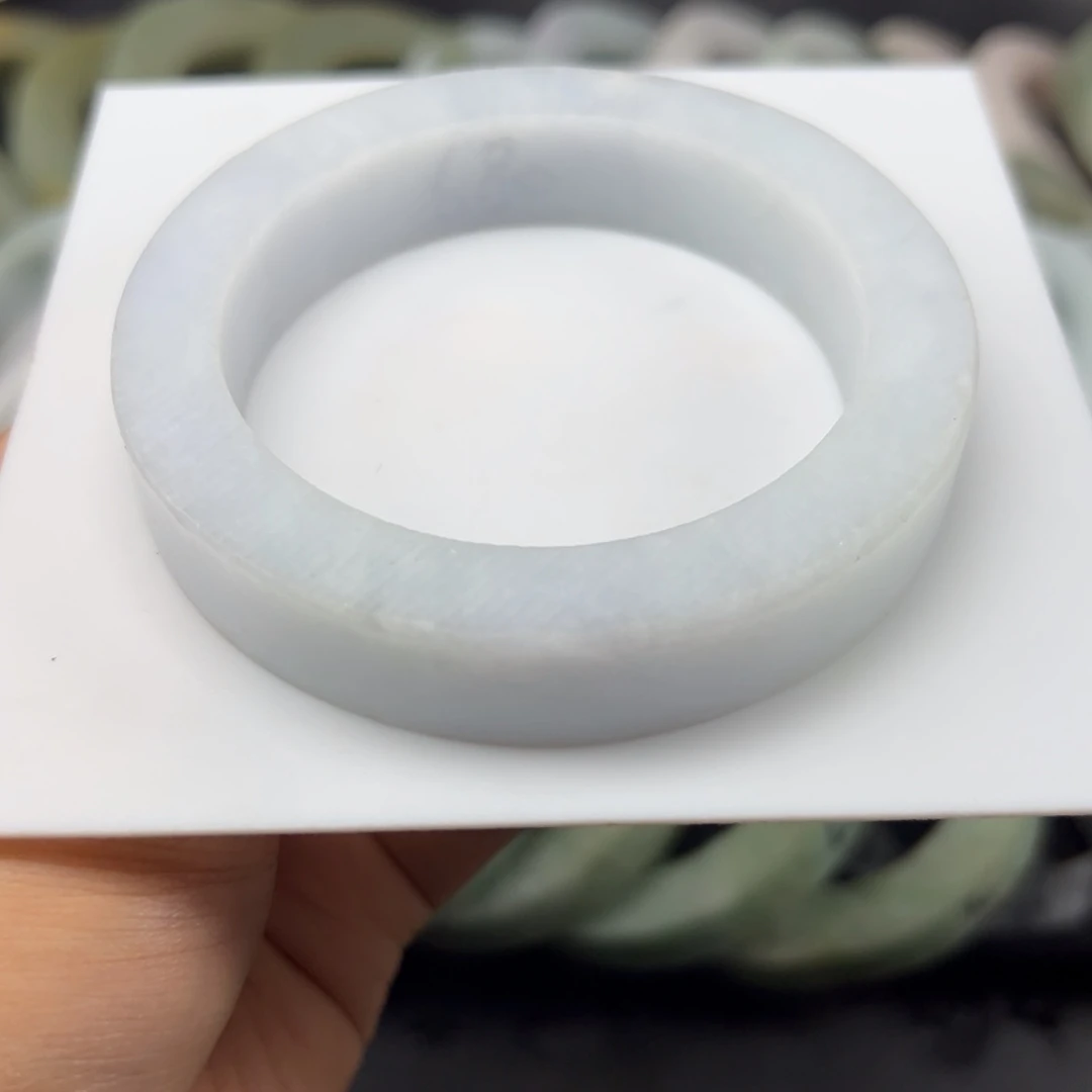 定制翡翠翡翠手镯未镶嵌