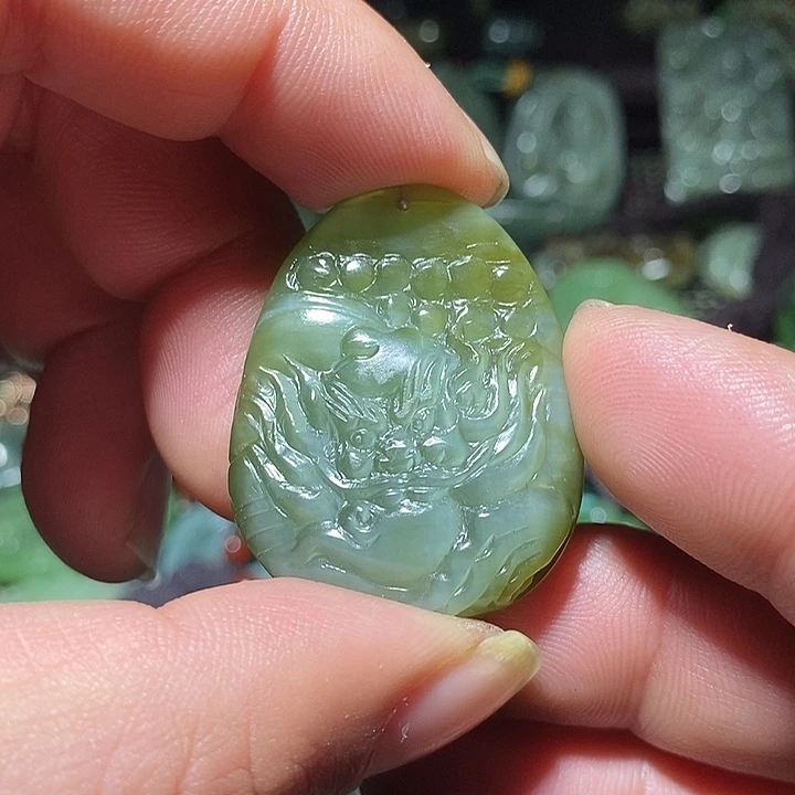 和田玉（糖玉）未镶嵌吊坠(不含链)