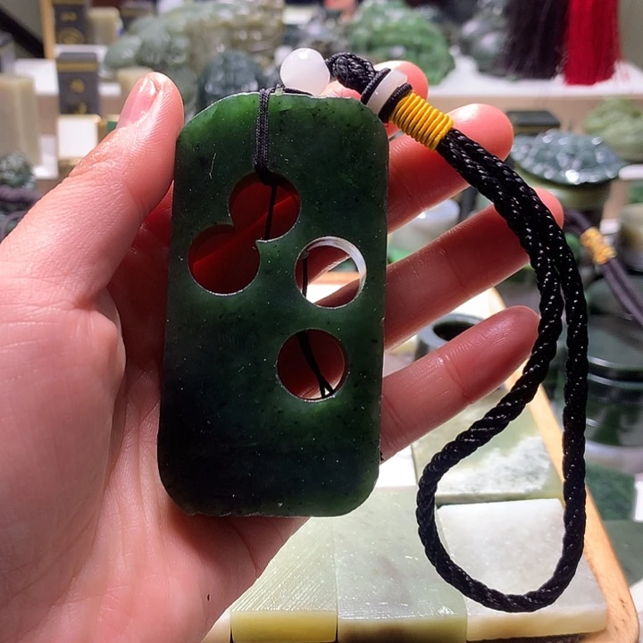 和田玉未镶嵌珠宝半成品