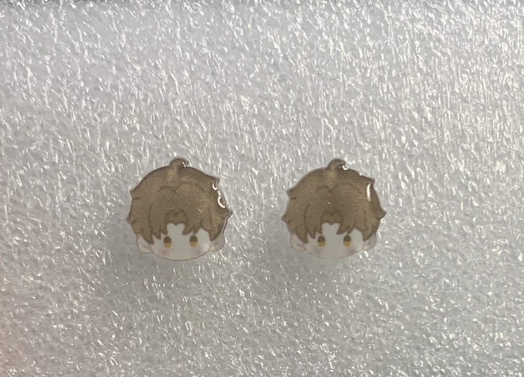 非金属树脂耳饰 世界之外手工耳钉（925银针）