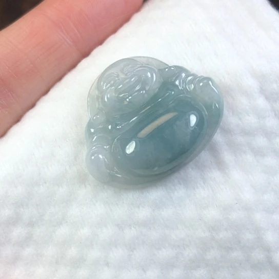 翡翠未镶嵌颈饰缅甸A货，每天下午1点半开播