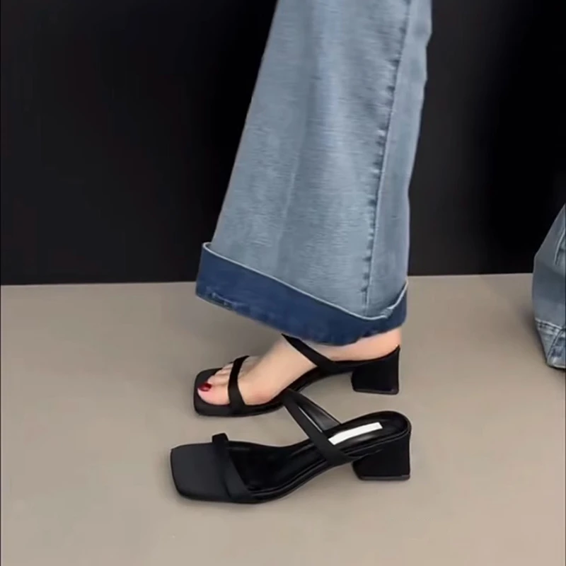 小众方头露趾凉鞋一字带简约后空2025夏季新款外穿绝美凉拖鞋女