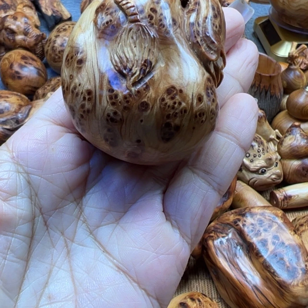 【闪购商品】柏木（崖柏）大****8太行崖柏手把件