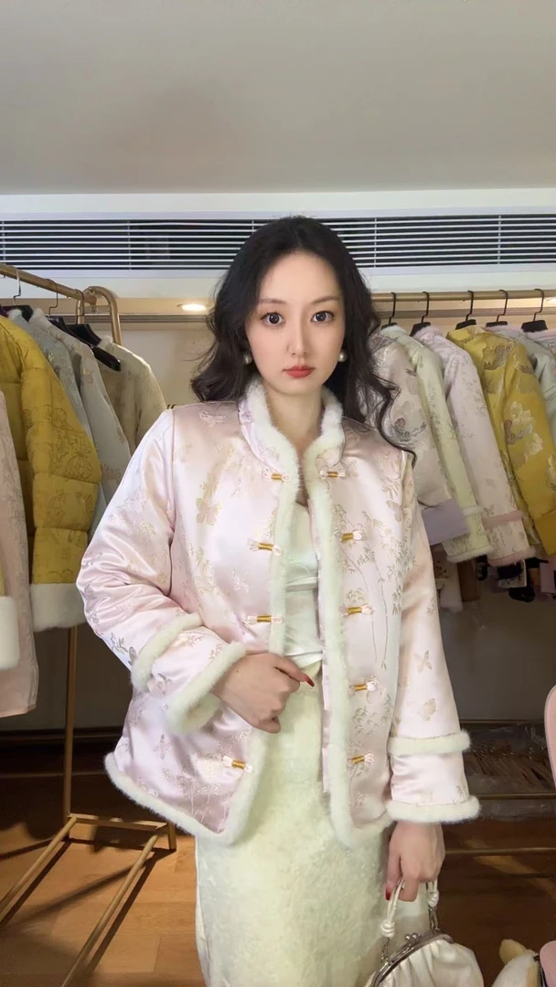 雪意-冬季新款新中式国风立领盘扣重工刺绣复古重工加绒外套