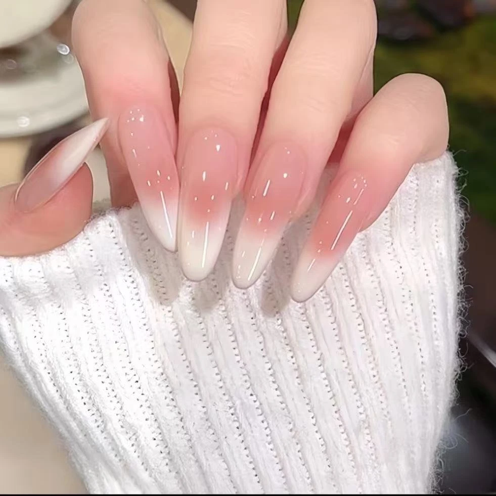 【茉白云上】2025高级时尚气质定制轻奢纯欲感法式猫眼显白穿戴甲