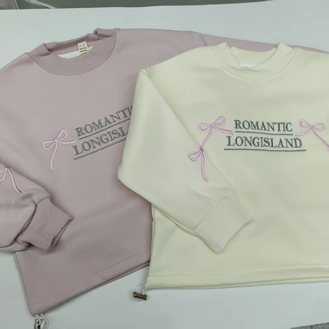 新款刺绣字母儿童一体绒卫衣0026