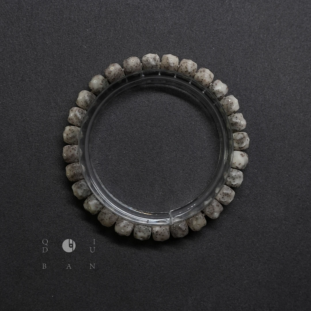 【七斗半出品】原生态石玉料-星月菩提 9改无相