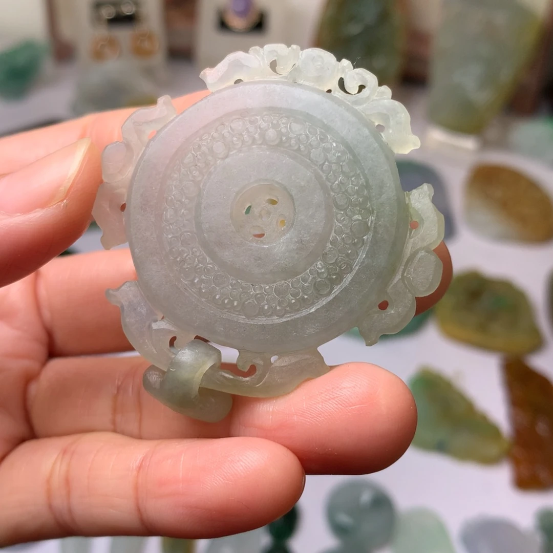 定制翡翠未镶嵌翡翠