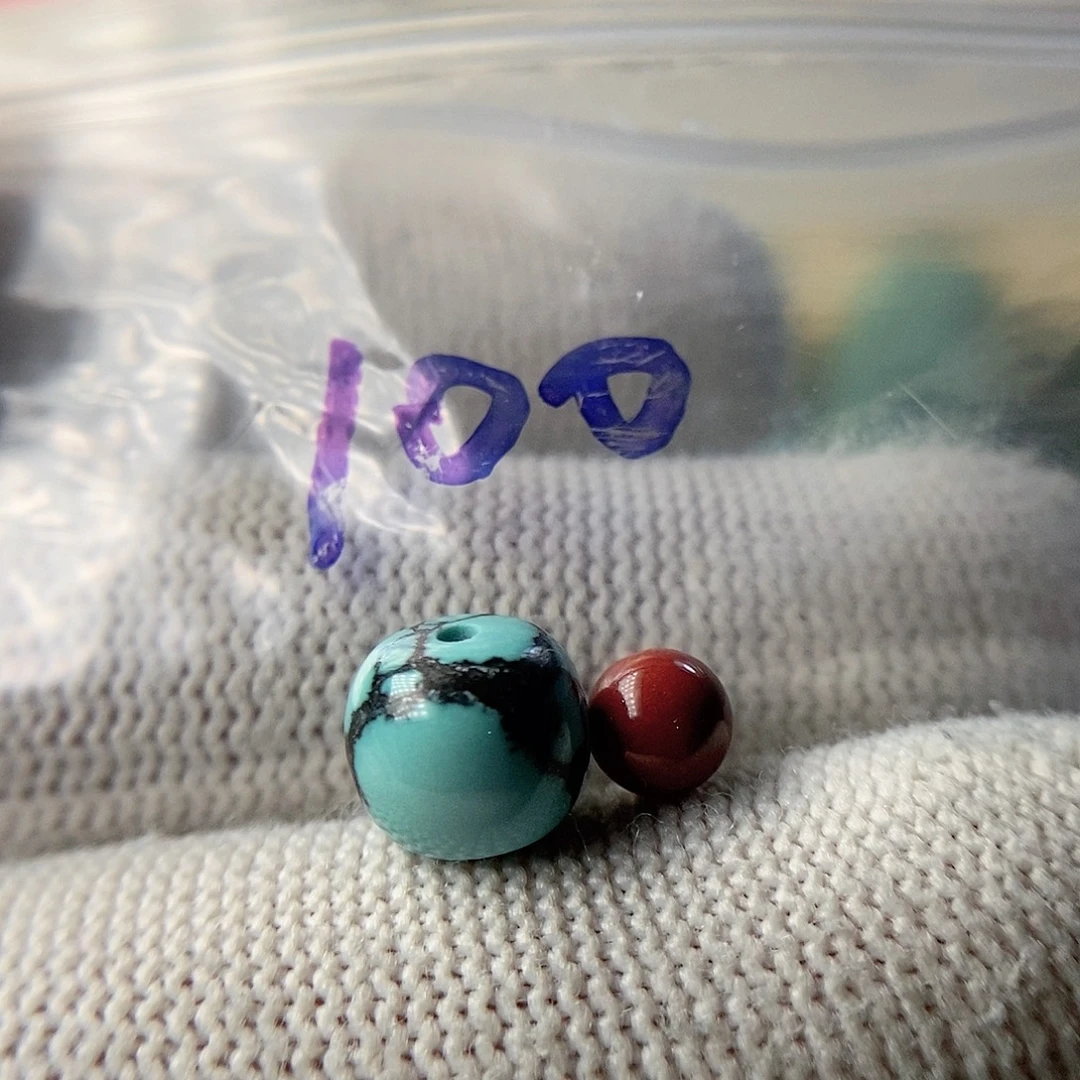 南红玛瑙未镶嵌珠宝奇石