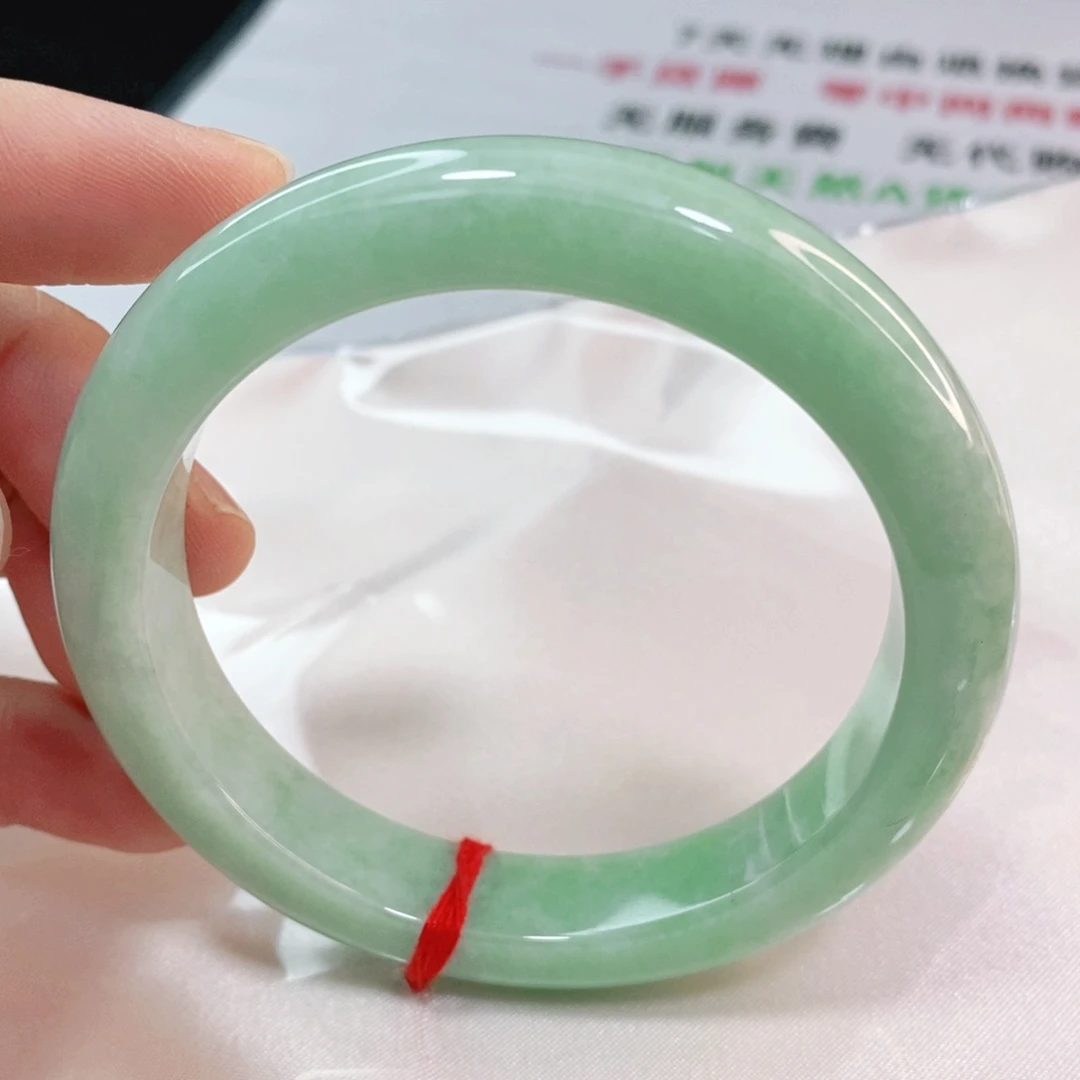 翡翠手镯未镶嵌59.4圈口