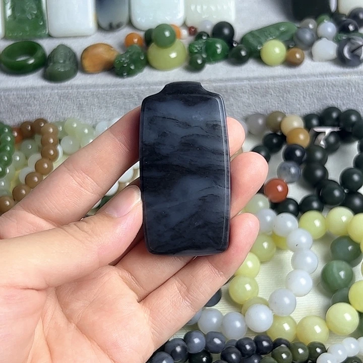 和田玉（子料）未镶嵌颈饰