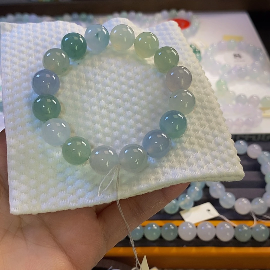 定制翡翠未镶嵌翡翠.