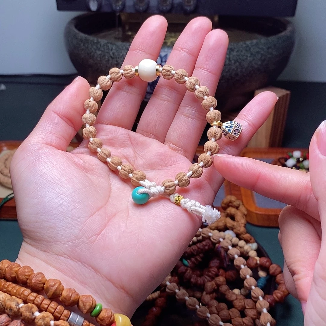 柏香籽/百香籽吊坠169.9配饰莲花