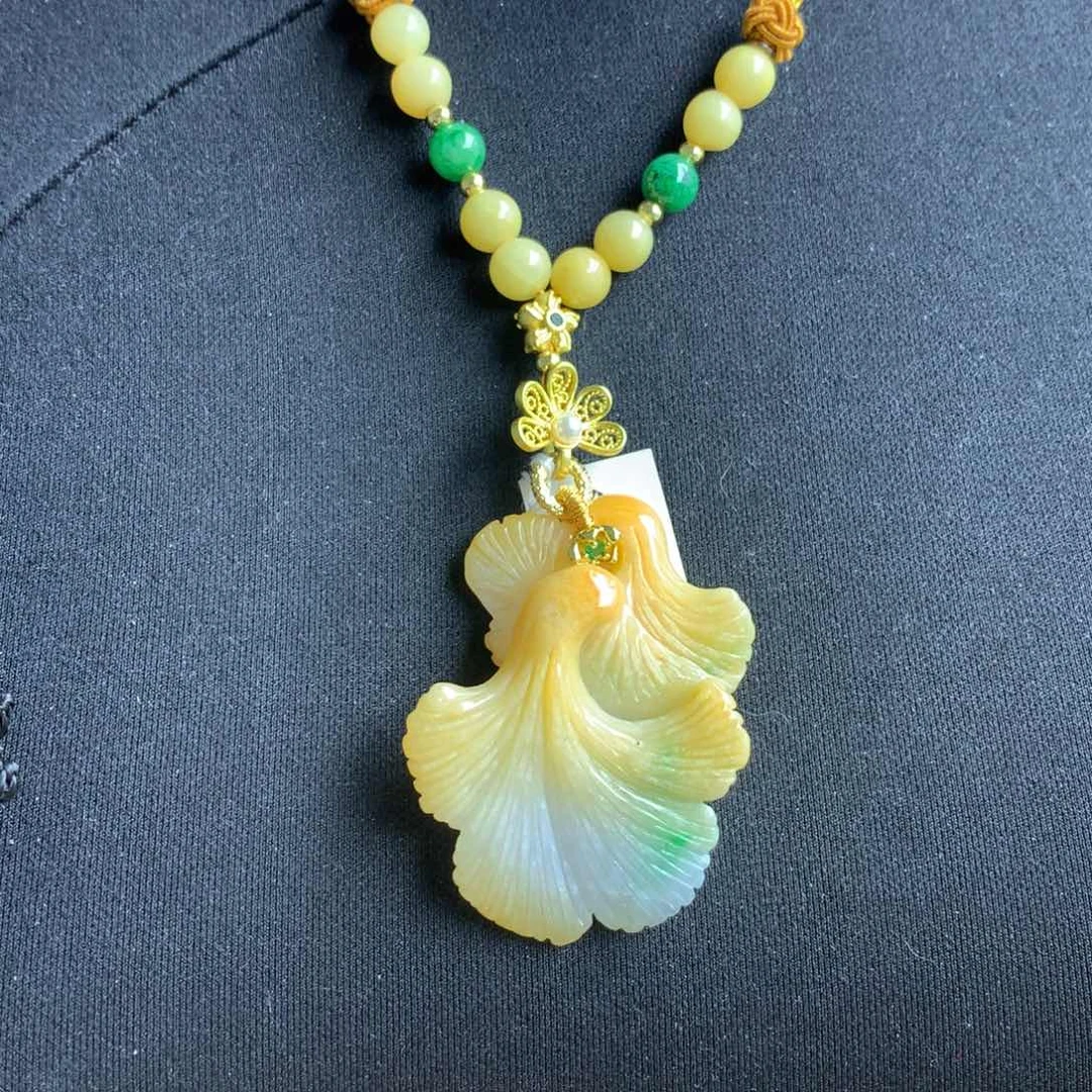 翡翠颈饰未镶嵌翡翠