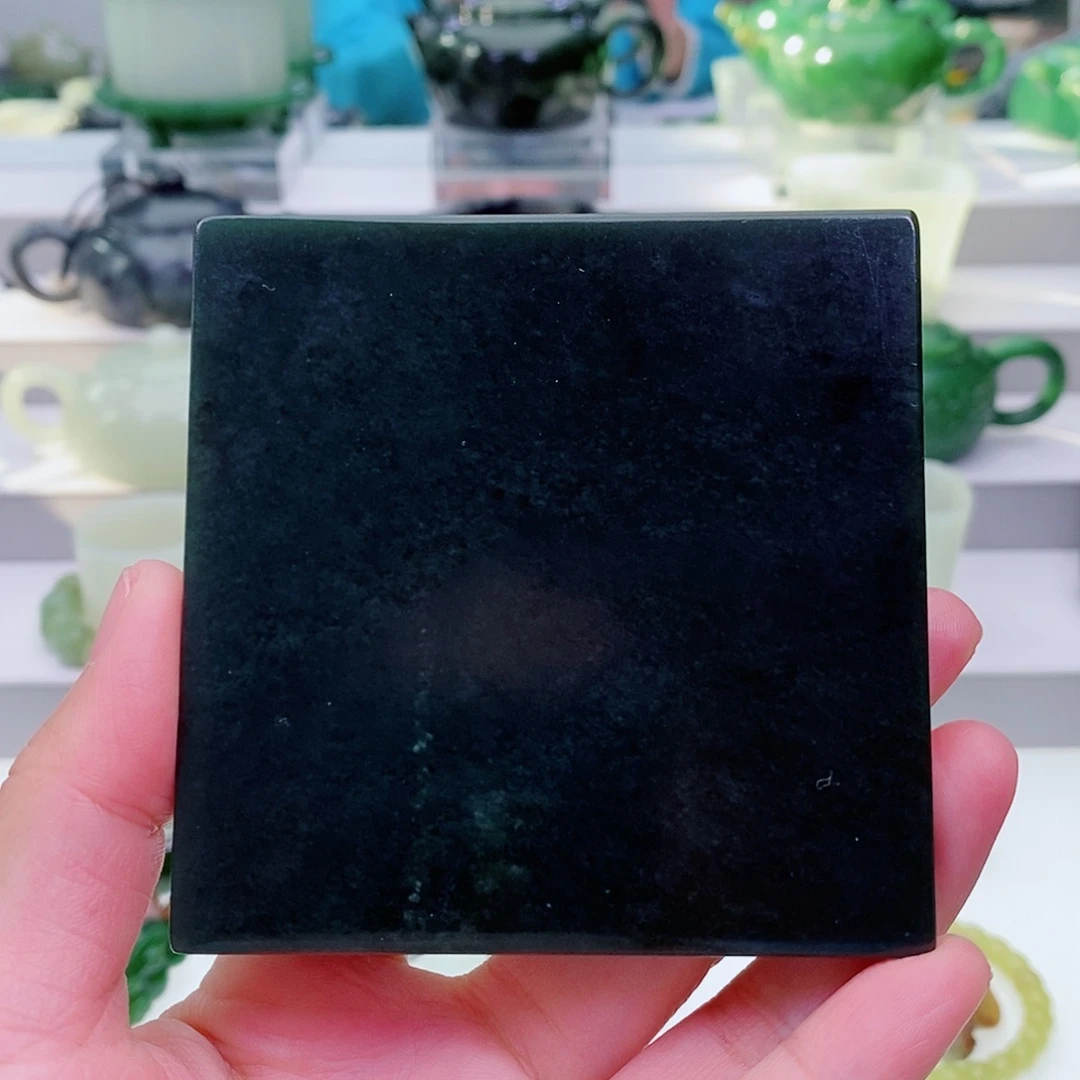 和田玉未镶嵌摆件杯垫