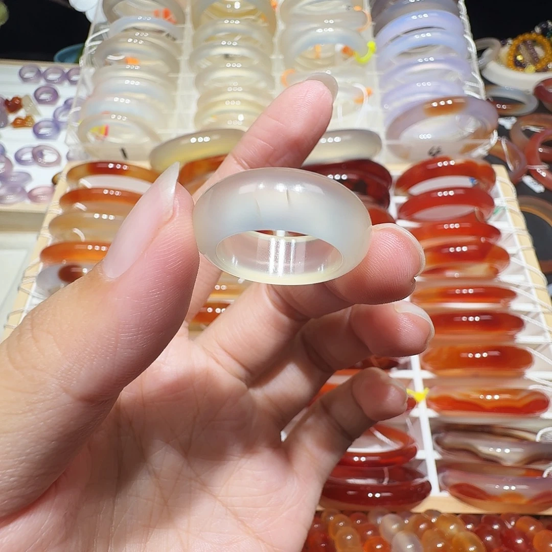 未镶嵌戒圈玛瑙/玉髓