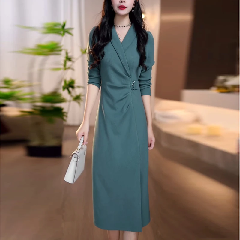高端爆款女装蓝色连衣裙2025新款秋季修身显瘦v领修身侧开叉裙子