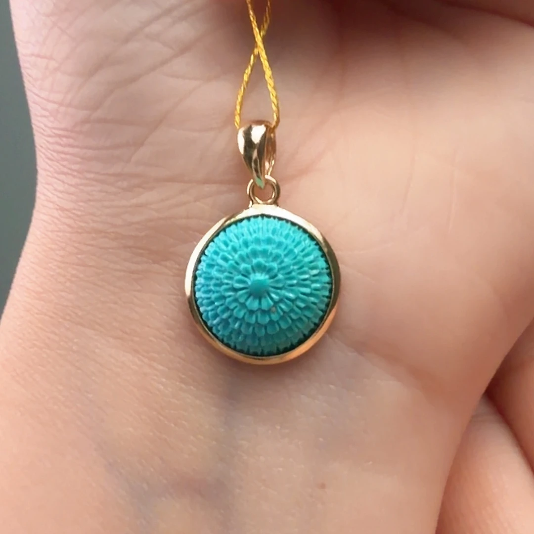 绿松石未镶嵌颈饰