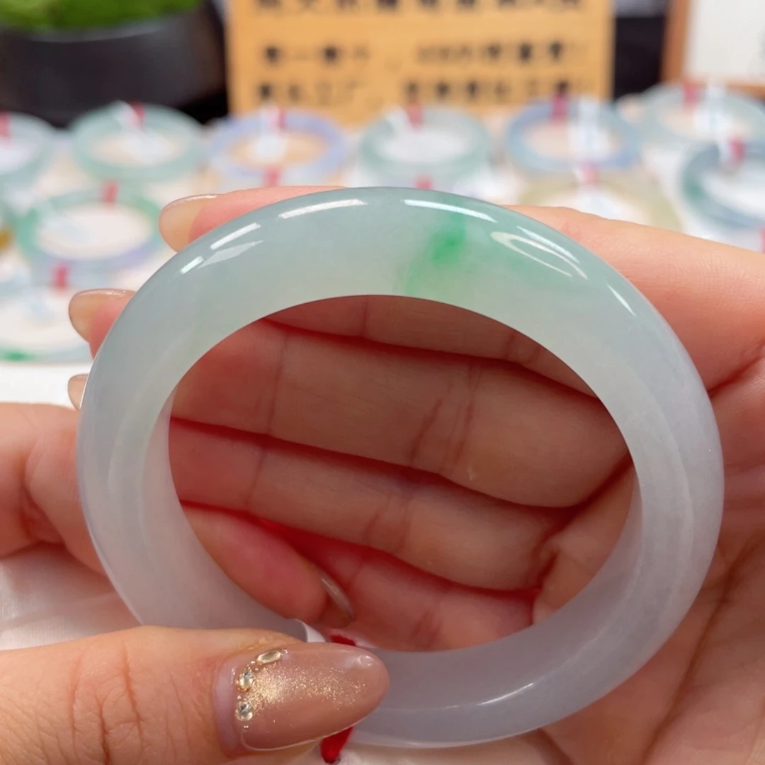 未镶嵌手镯翡翠13号小高冰飘绿泥鳅背