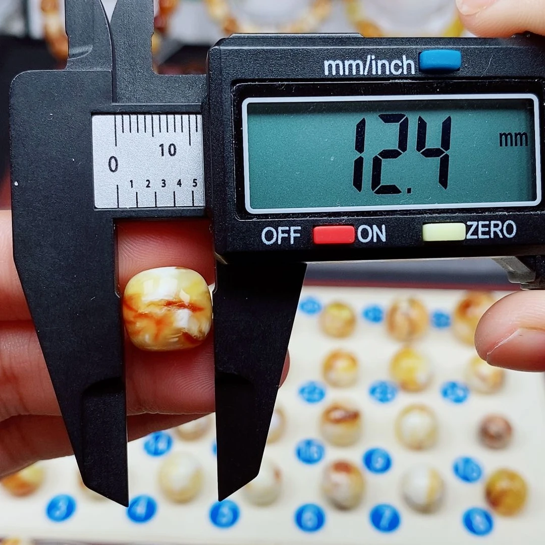 未镶嵌琥珀裸石蜜蜡