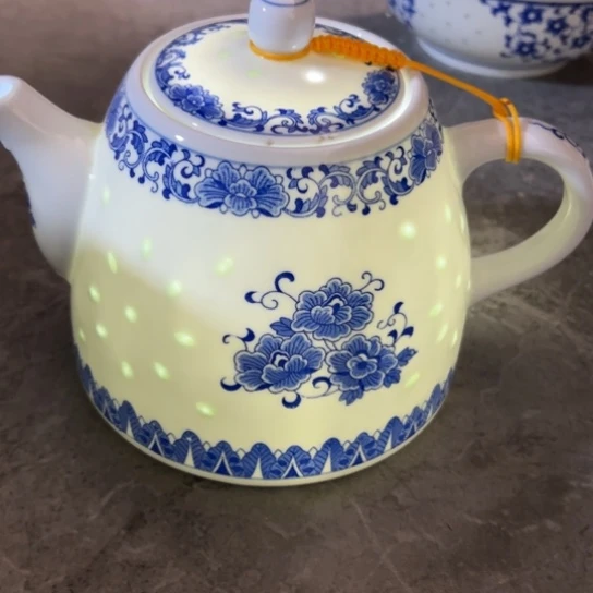 青花玲珑牡丹茶壶1.5升