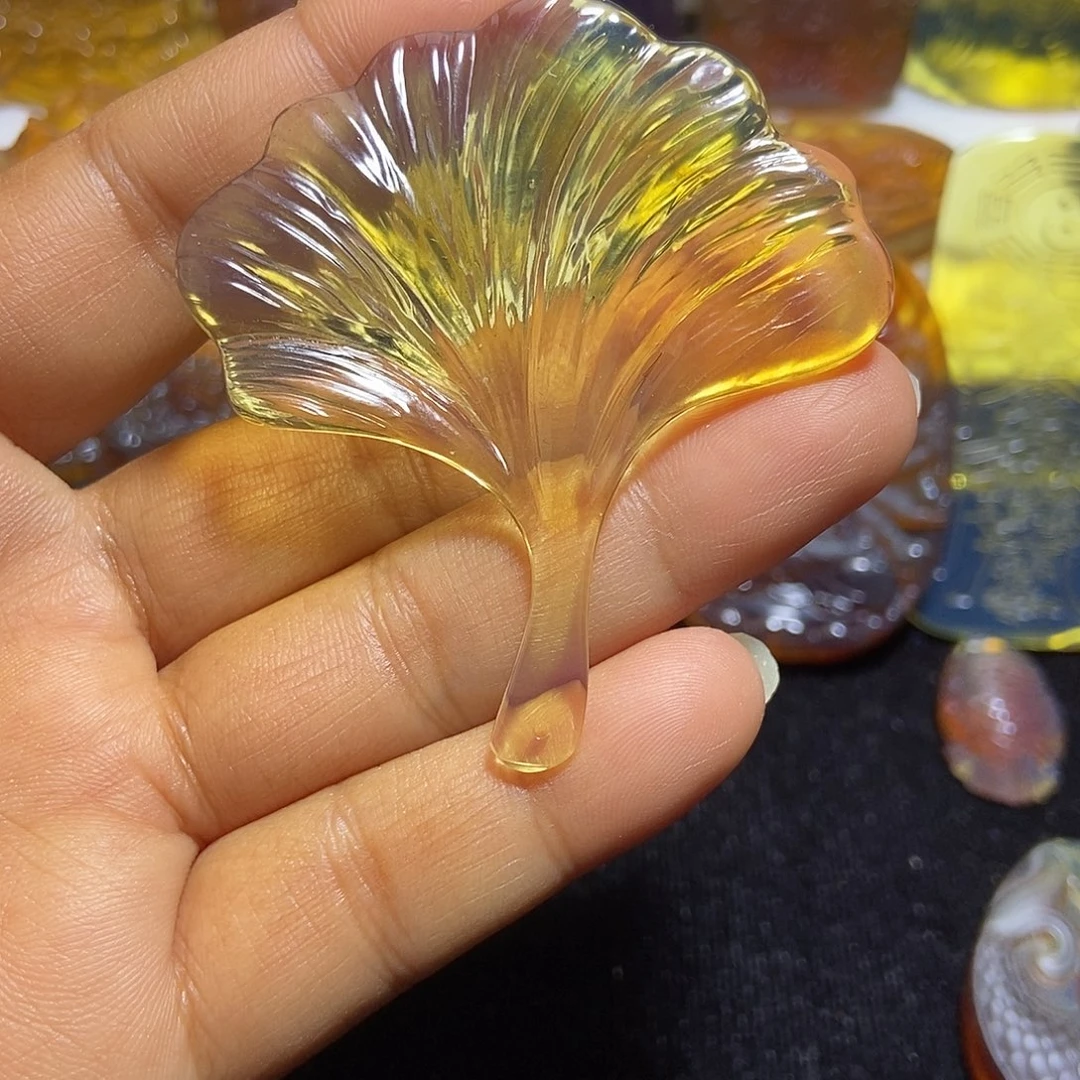 琥珀未镶嵌颈饰缅甸天然琥珀吊坠