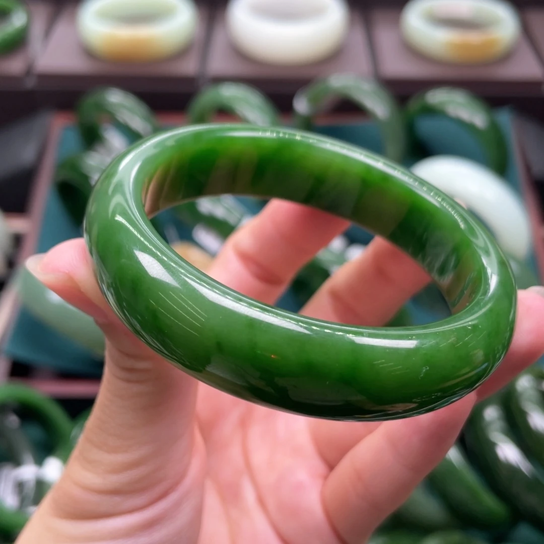 和田玉（碧玉）未镶嵌手镯5657