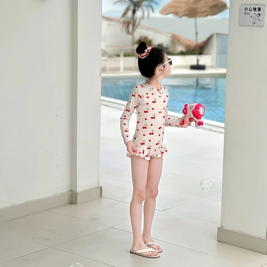 女童泳衣2025新款女孩可爱宝宝78岁长袖泳装防晒速干沙滩游泳衣服